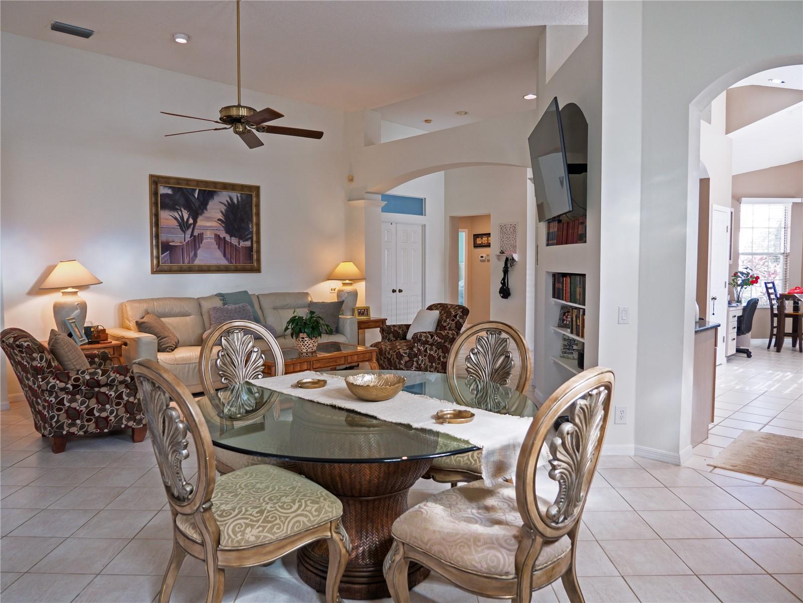 4054 CADDIE DR E, BRADENTON, FL, 34203