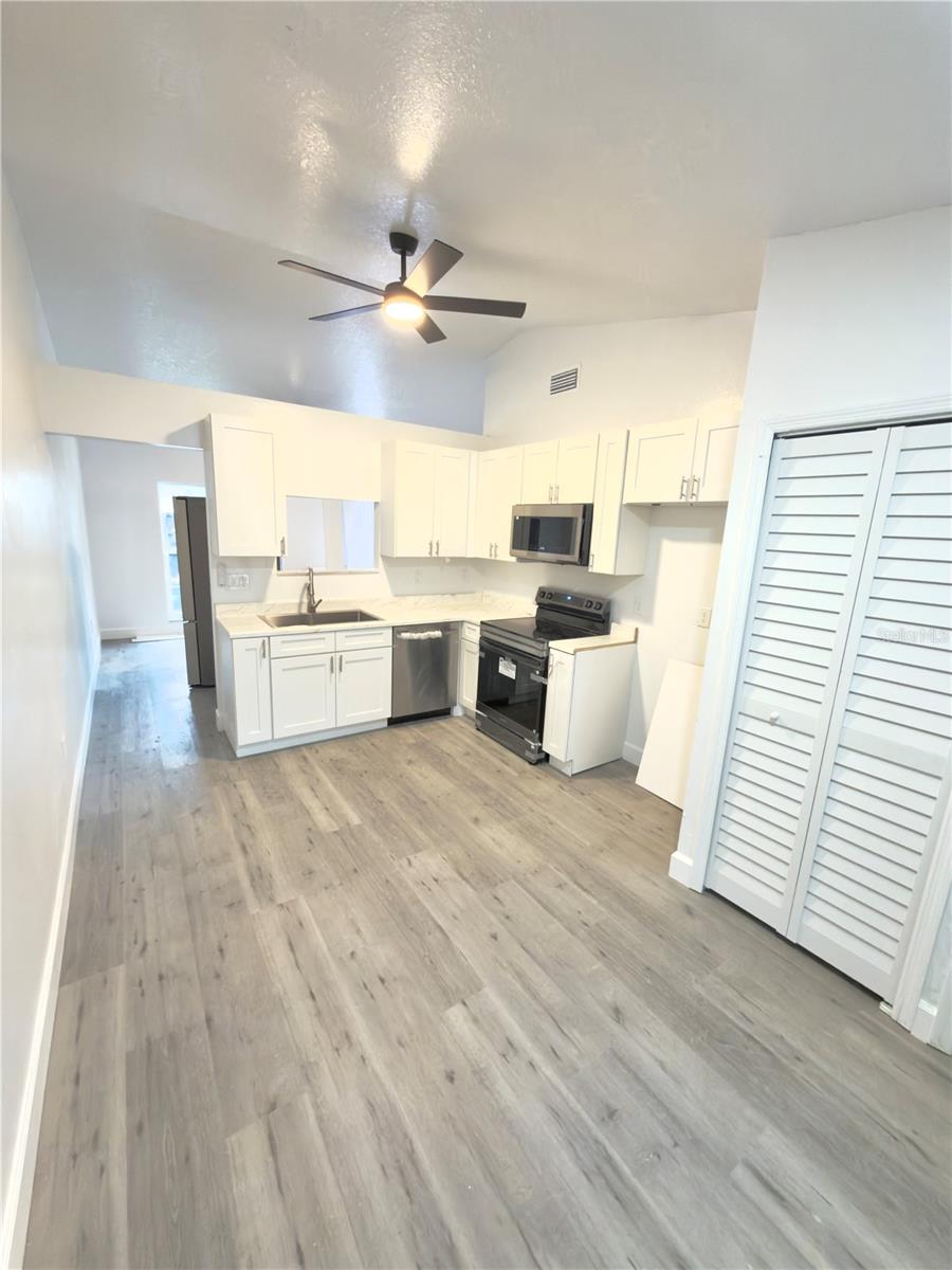 1442 CANDLEWYCK DR, ORLANDO, FL, 32807