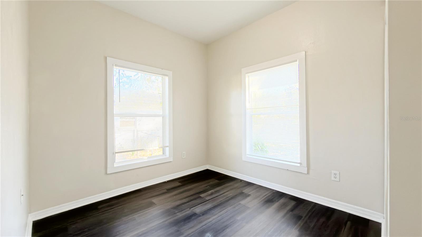 8113 N SEMMES ST, TAMPA, FL, 33604