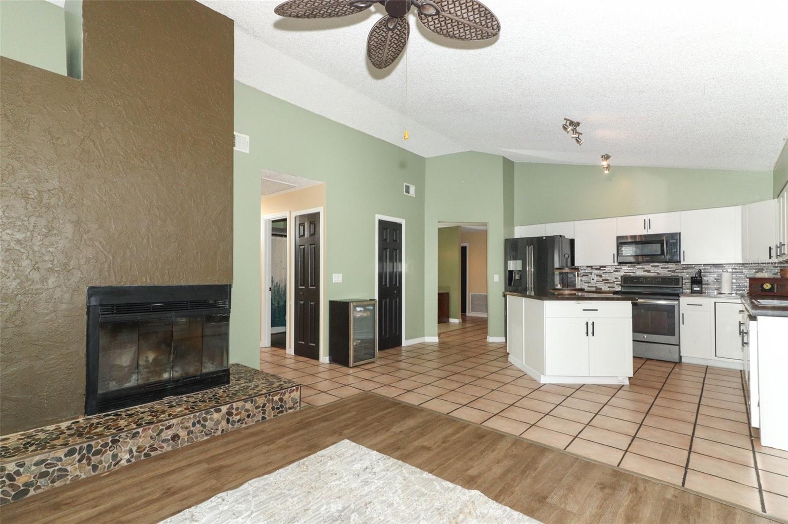 405 DUMONT AVE, DELTONA, FL, 32738