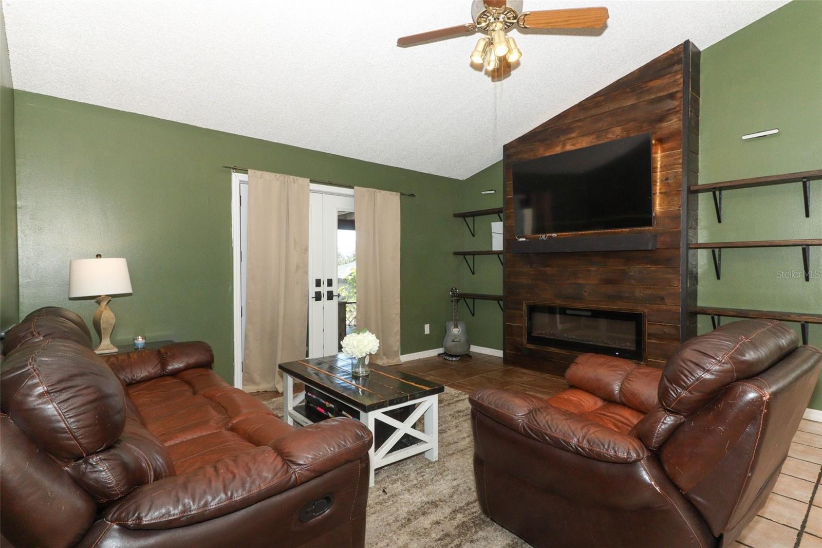 405 DUMONT AVE, DELTONA, FL, 32738