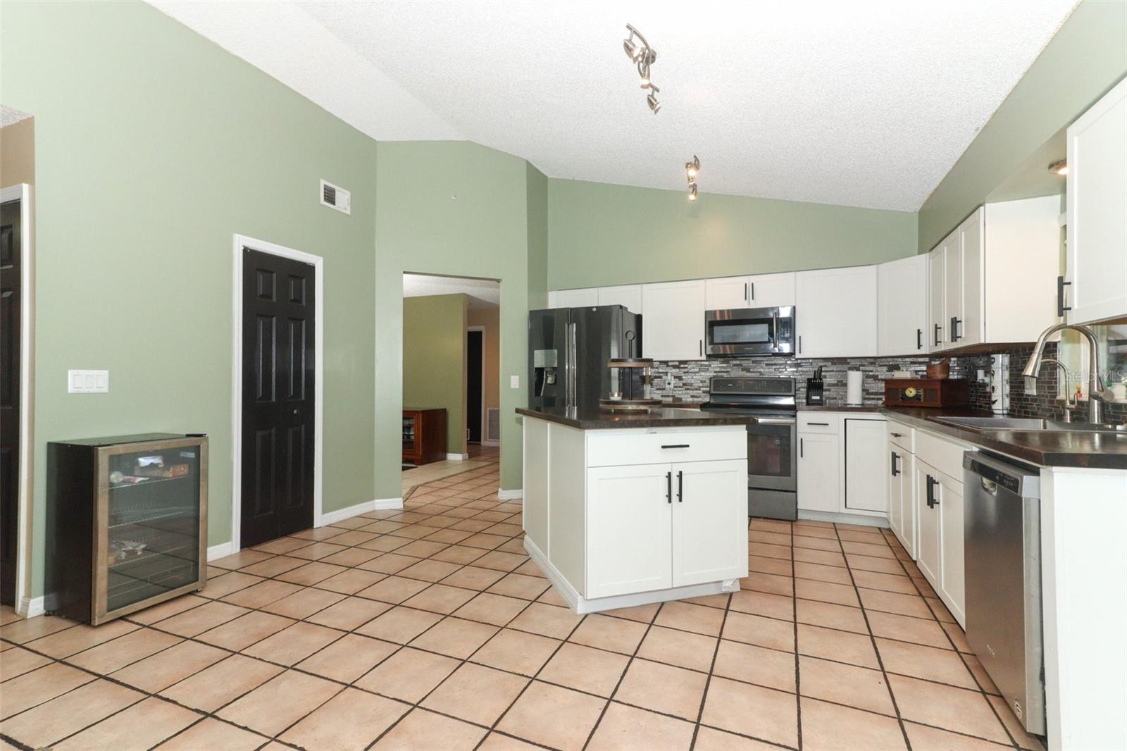 405 DUMONT AVE, DELTONA, FL, 32738