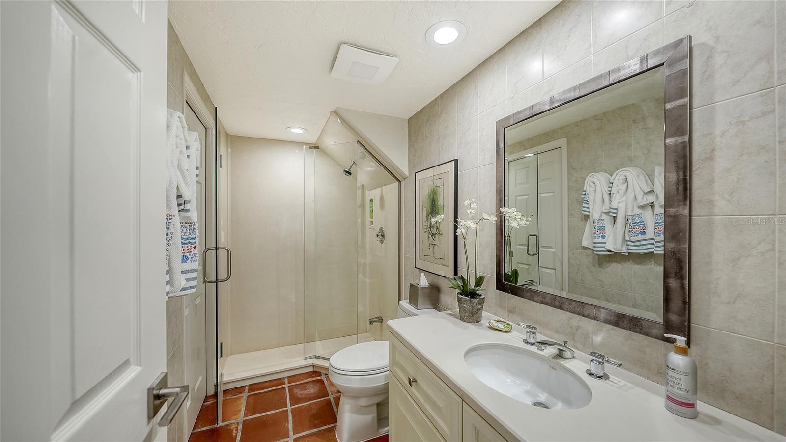 3530 MISTLETOE LN, LONGBOAT KEY, FL, 34228