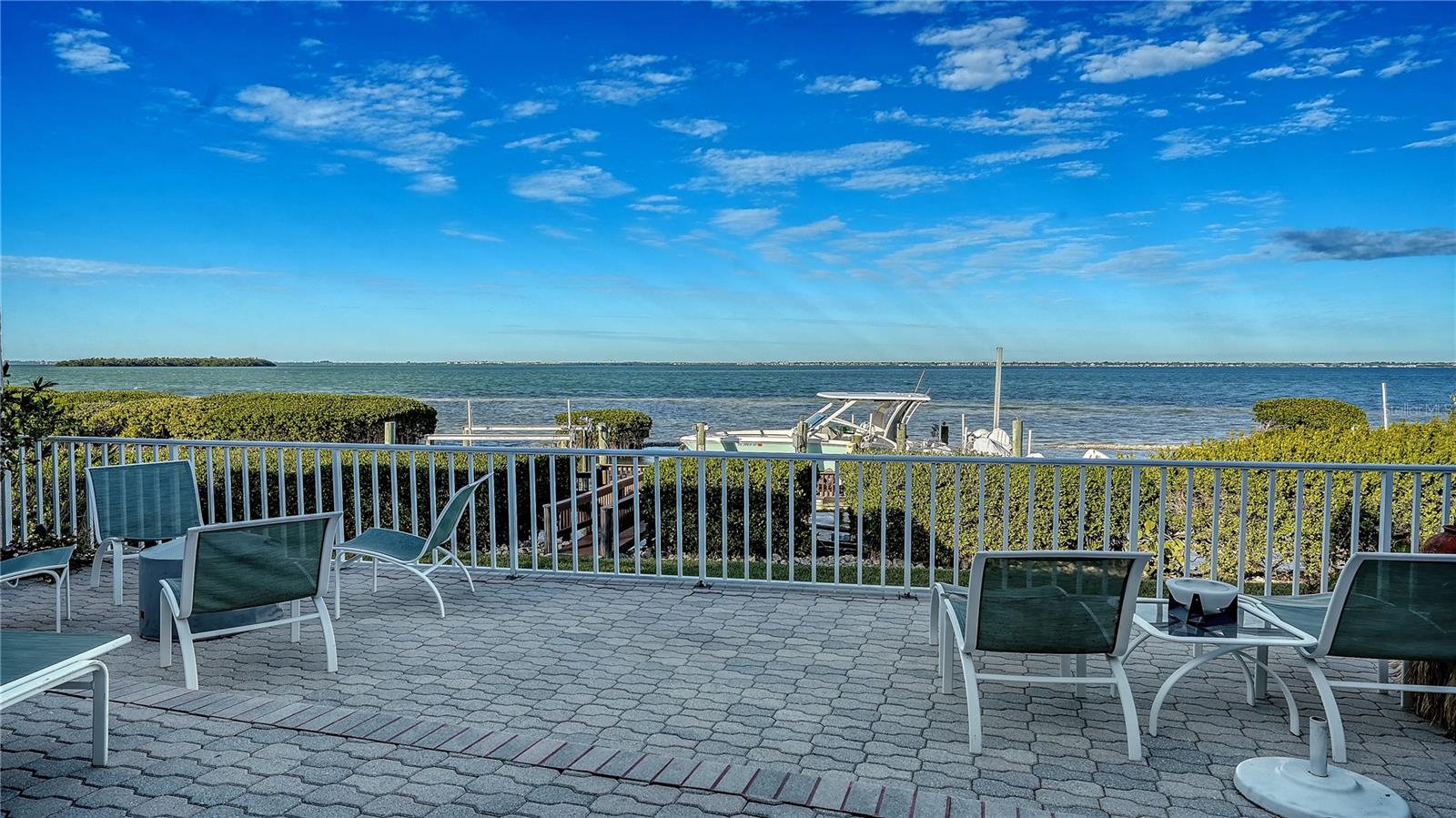 3530 MISTLETOE LN, LONGBOAT KEY, FL, 34228