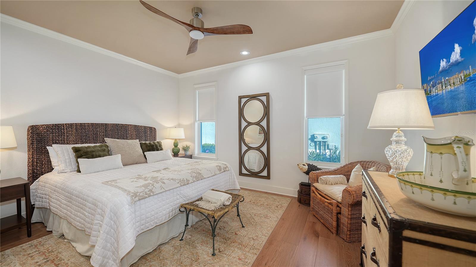 3530 MISTLETOE LN, LONGBOAT KEY, FL, 34228