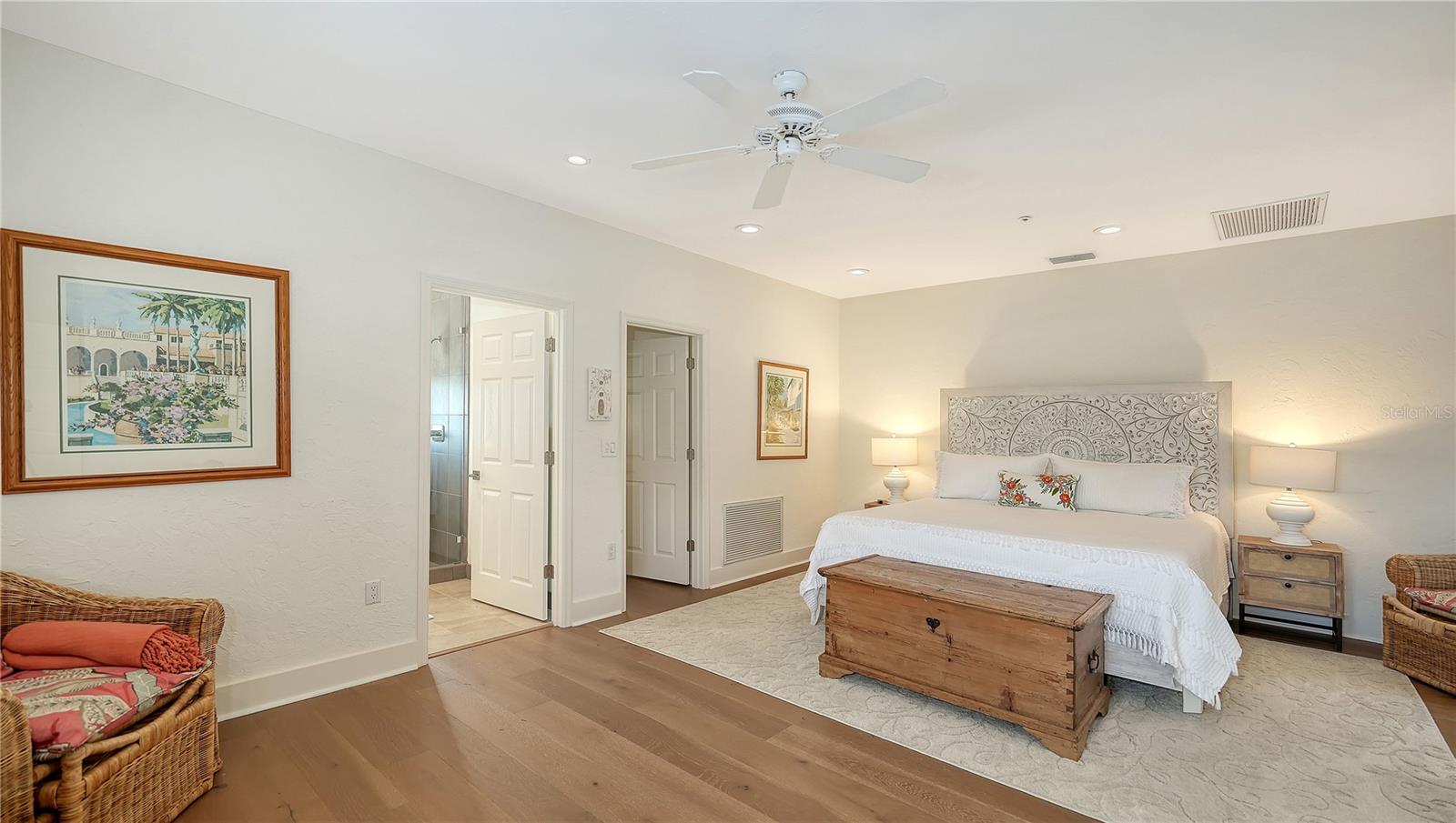 3530 MISTLETOE LN, LONGBOAT KEY, FL, 34228