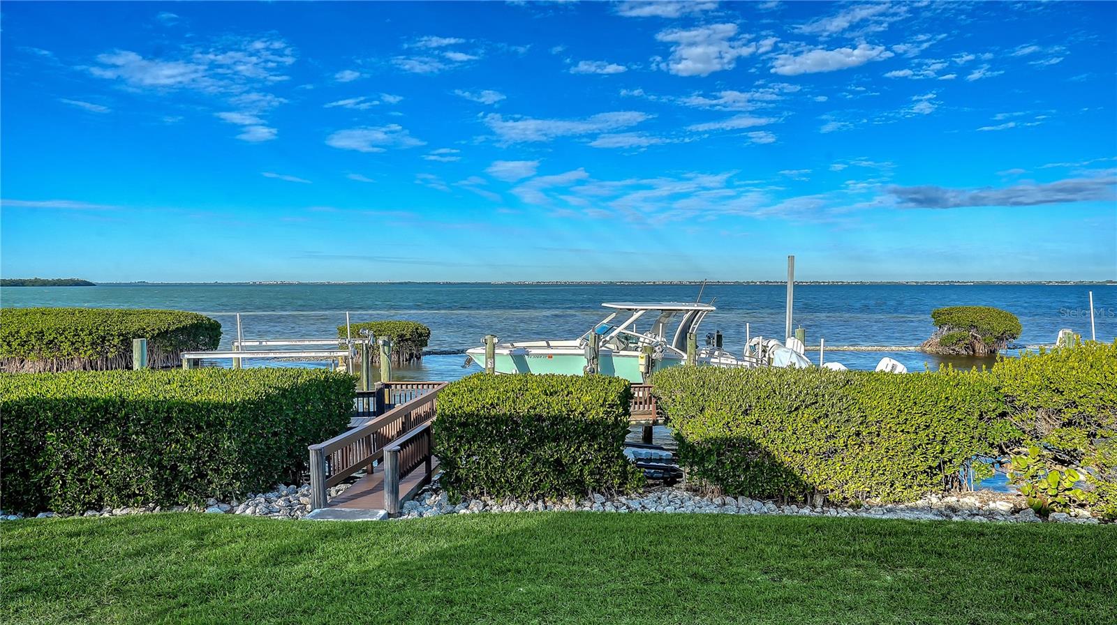 3530 MISTLETOE LN, LONGBOAT KEY, FL, 34228
