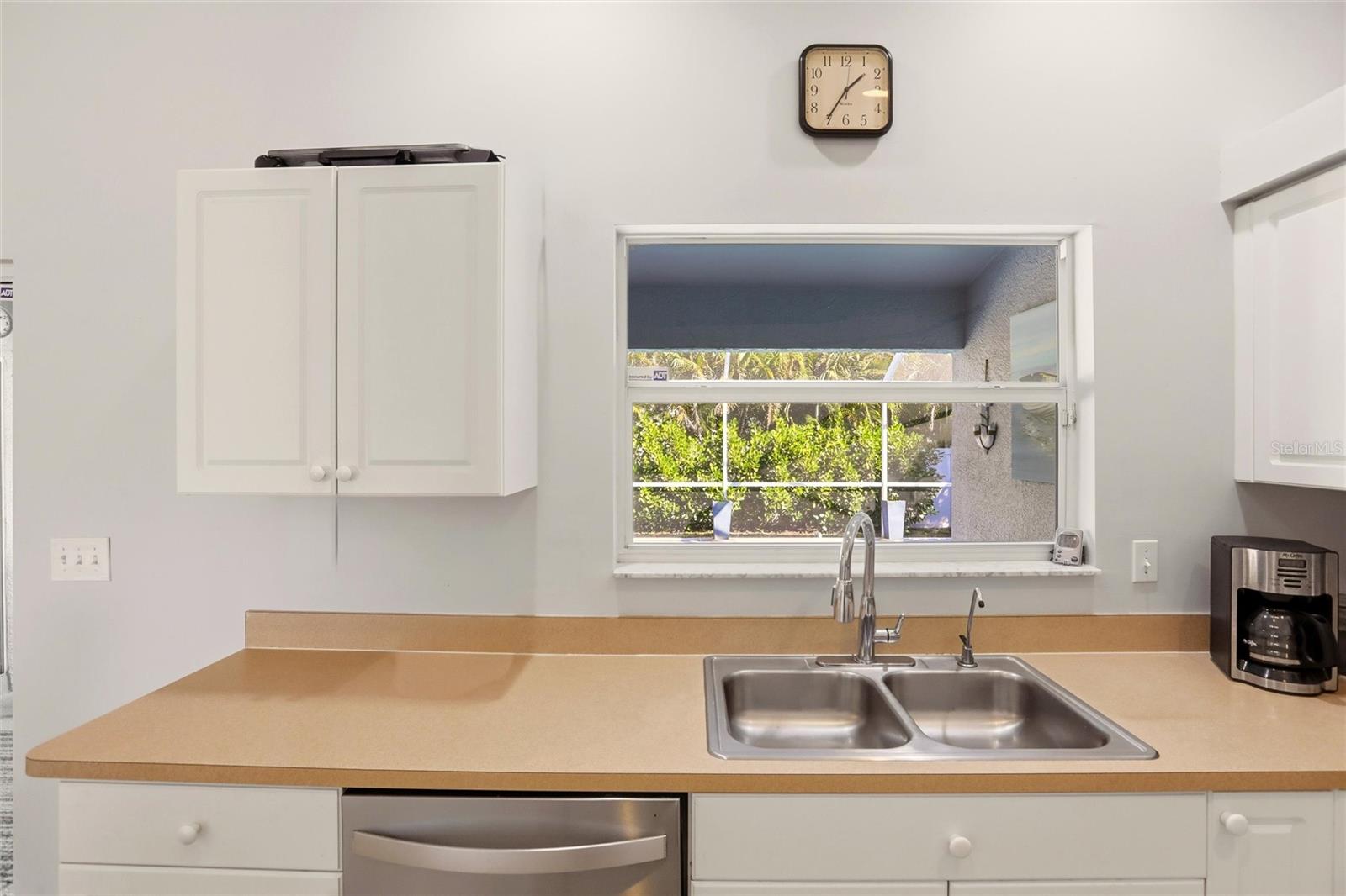 515 NE 5TH PL, CAPE CORAL, FL, 33909