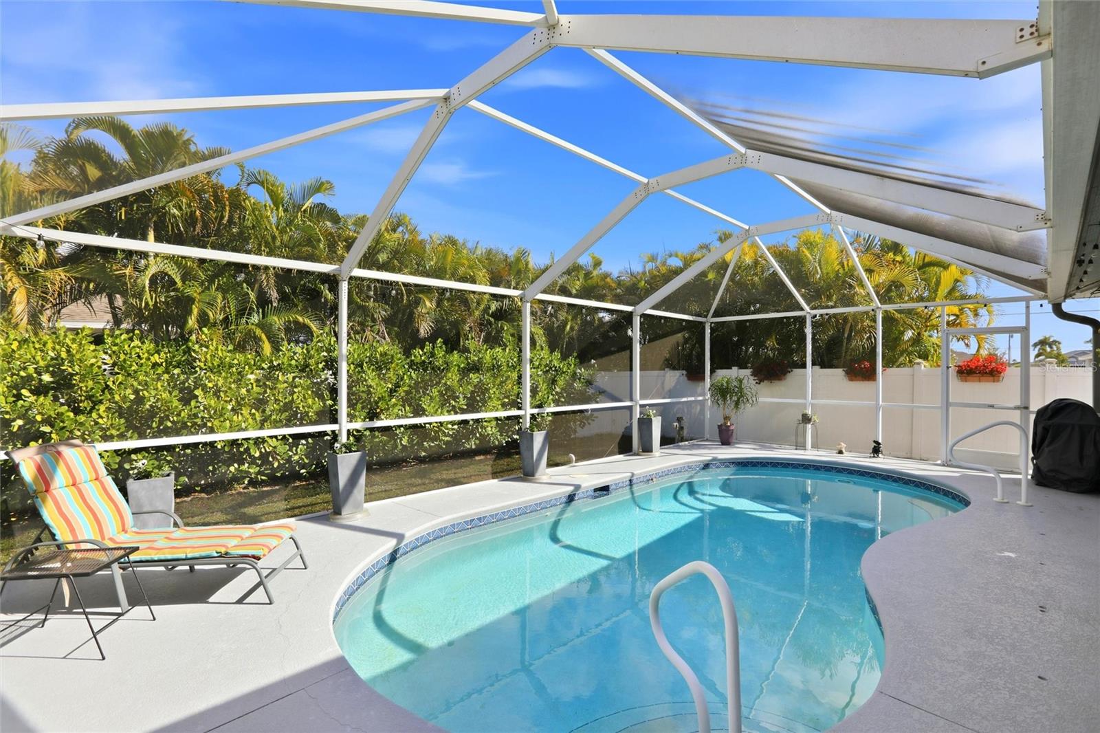 515 NE 5TH PL, CAPE CORAL, FL, 33909