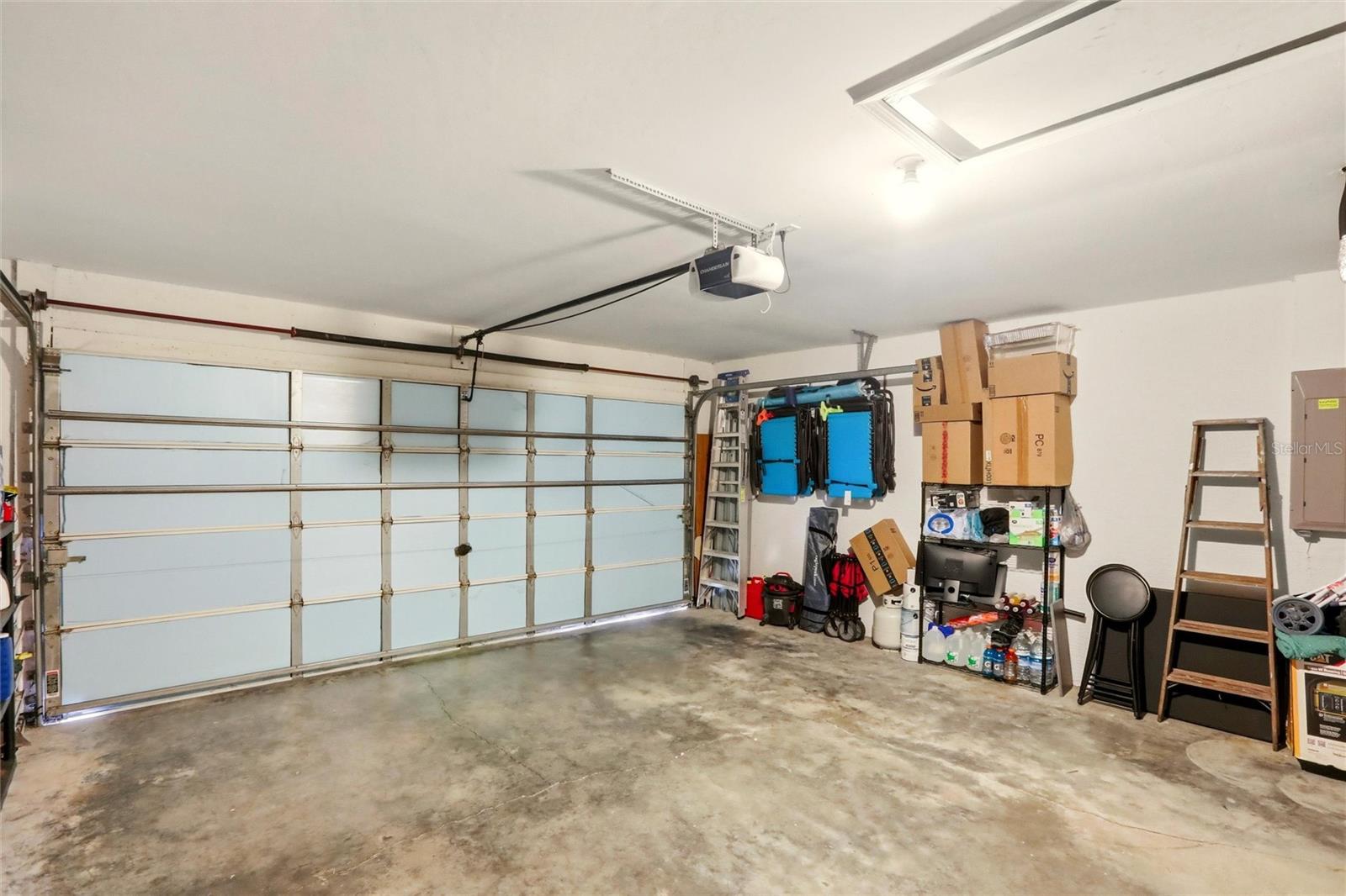 515 NE 5TH PL, CAPE CORAL, FL, 33909