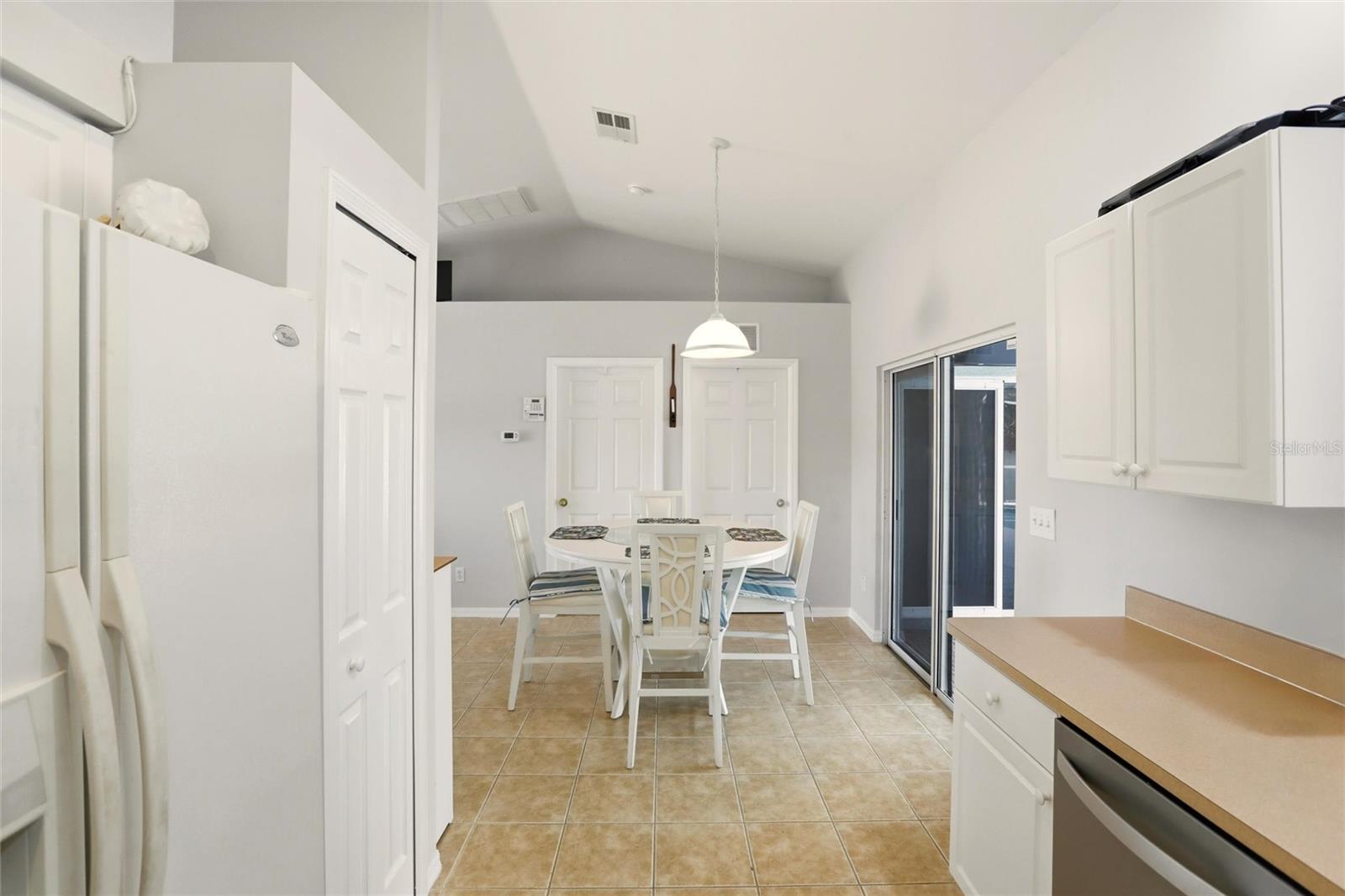 515 NE 5TH PL, CAPE CORAL, FL, 33909