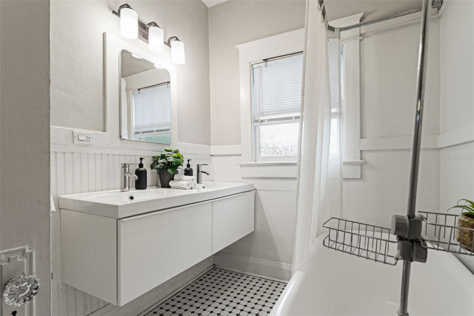 4008 N CENTRAL AVE, TAMPA, FL, 33603