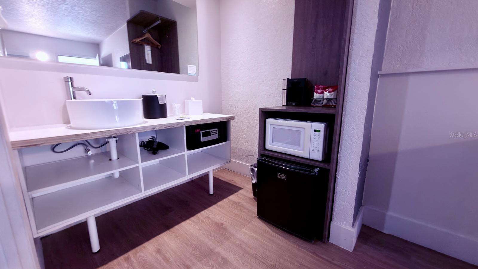 5367 W IRLO BRONSON MEMORIAL HWY #2-214, KISSIMMEE, FL, 34746