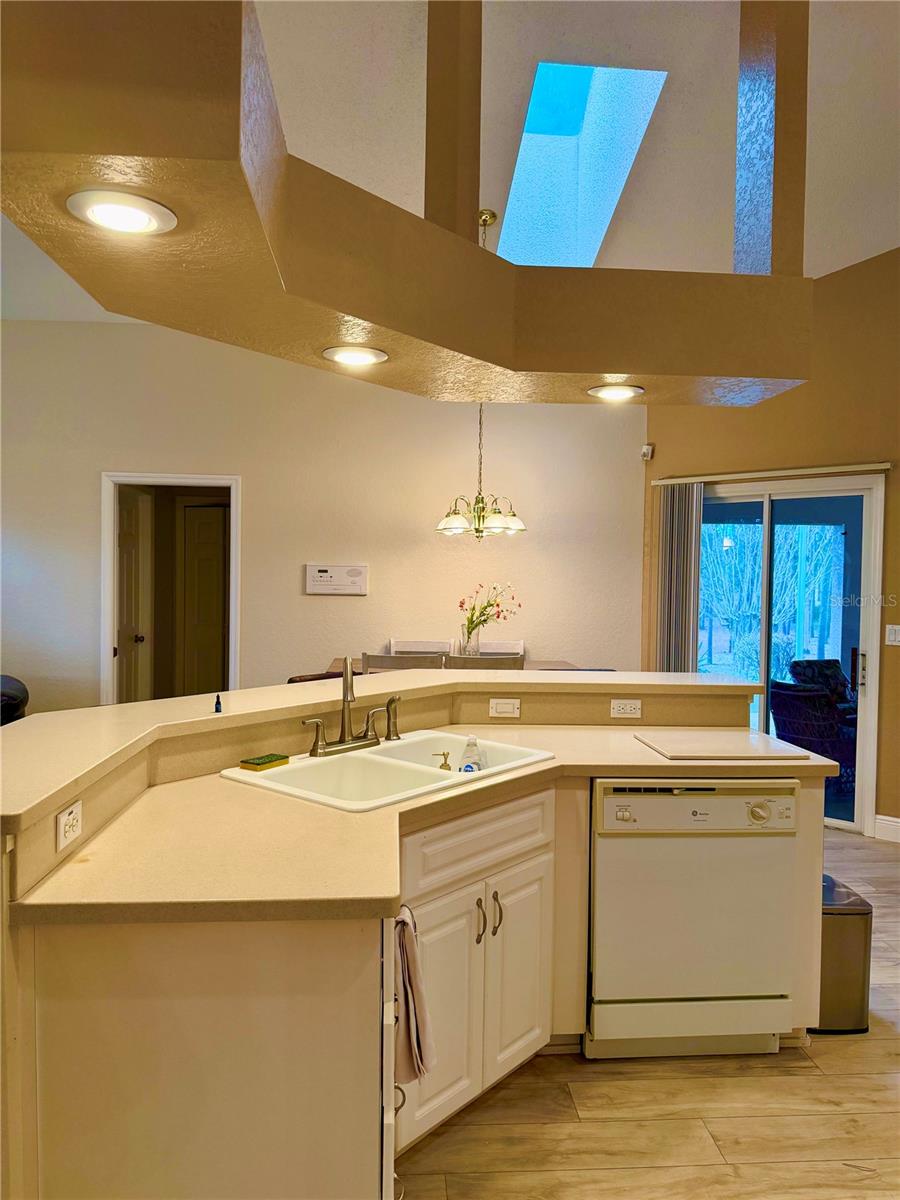 9448 TOOKE SHORE DR, WEEKI WACHEE, FL, 34613