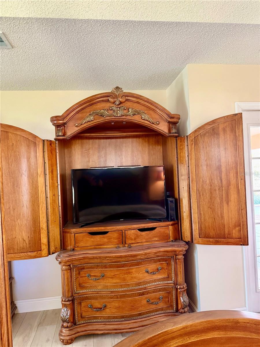 9448 TOOKE SHORE DR, WEEKI WACHEE, FL, 34613