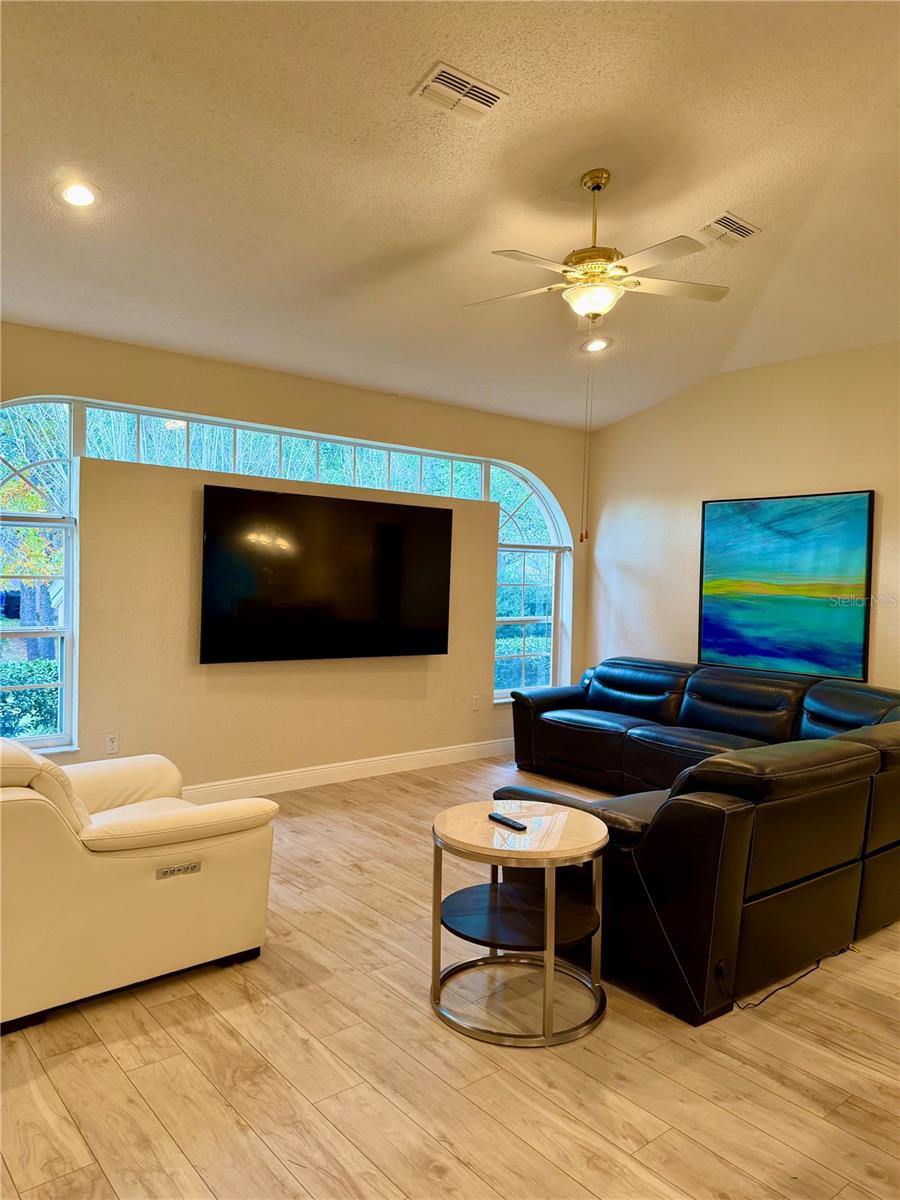 9448 TOOKE SHORE DR, WEEKI WACHEE, FL, 34613