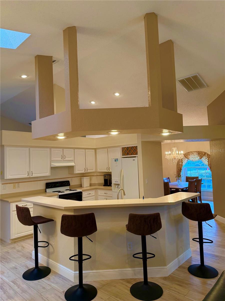 9448 TOOKE SHORE DR, WEEKI WACHEE, FL, 34613