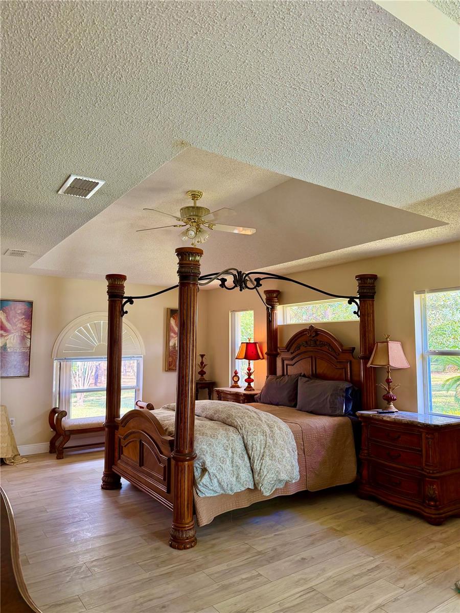 9448 TOOKE SHORE DR, WEEKI WACHEE, FL, 34613