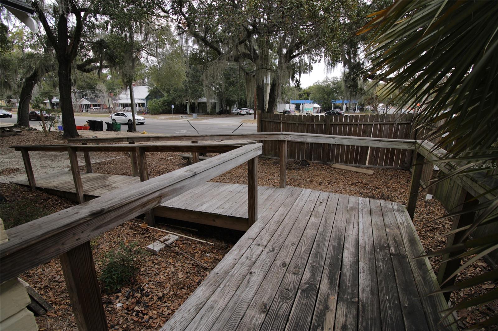 834 E UNIVERSITY AVE, GAINESVILLE, FL, 32601