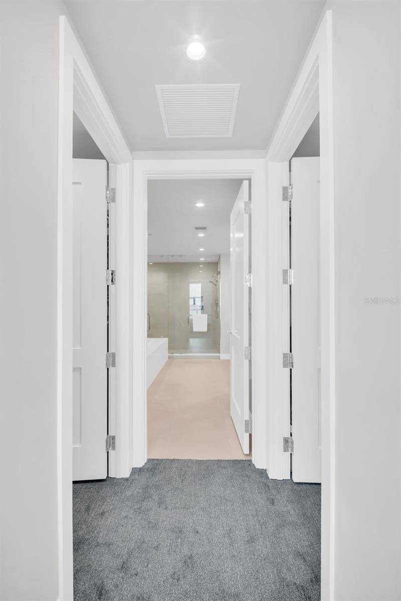 301 1ST ST S #1404, ST PETERSBURG, FL, 33701