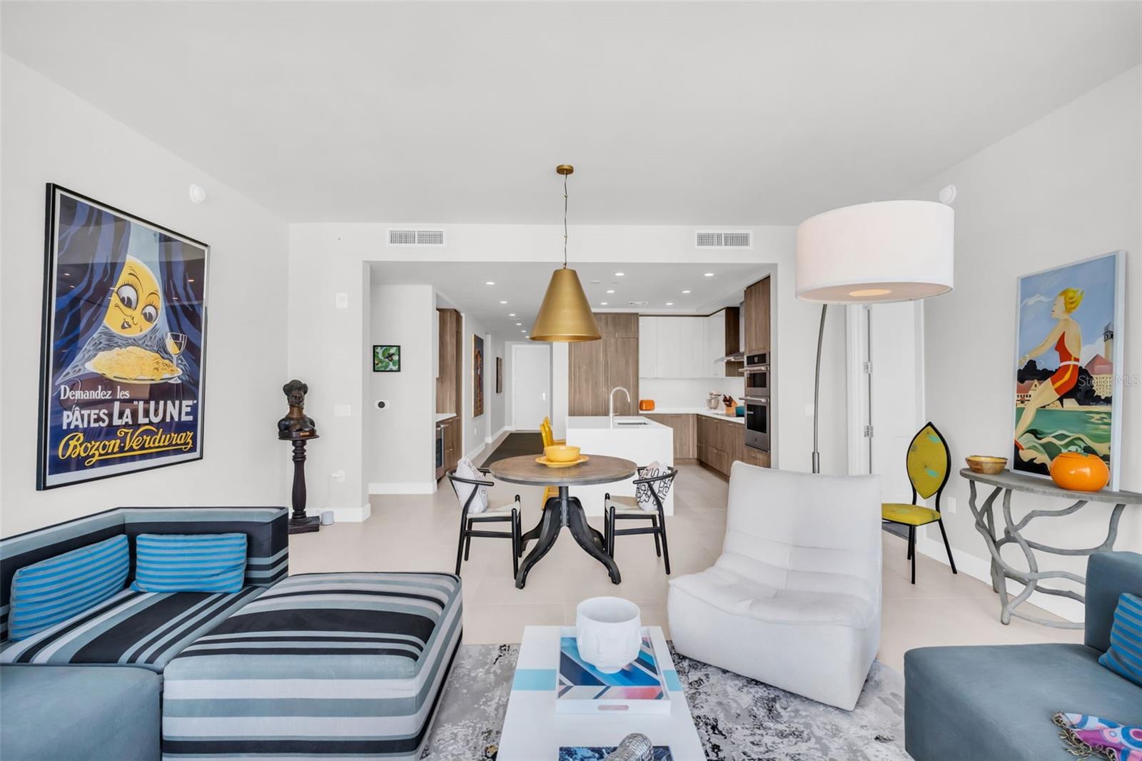 301 1ST ST S #1404, ST PETERSBURG, FL, 33701