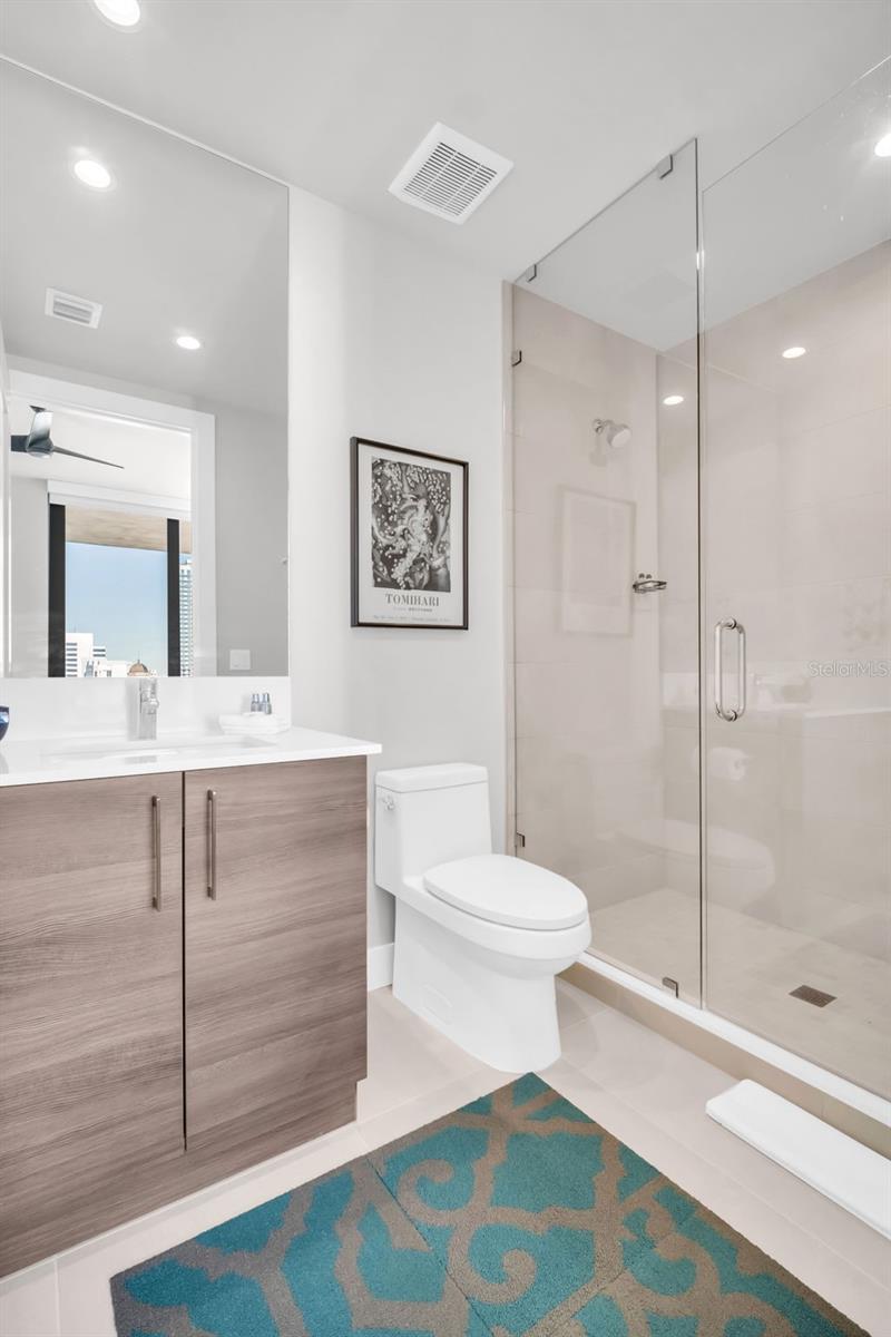 301 1ST ST S #1404, ST PETERSBURG, FL, 33701