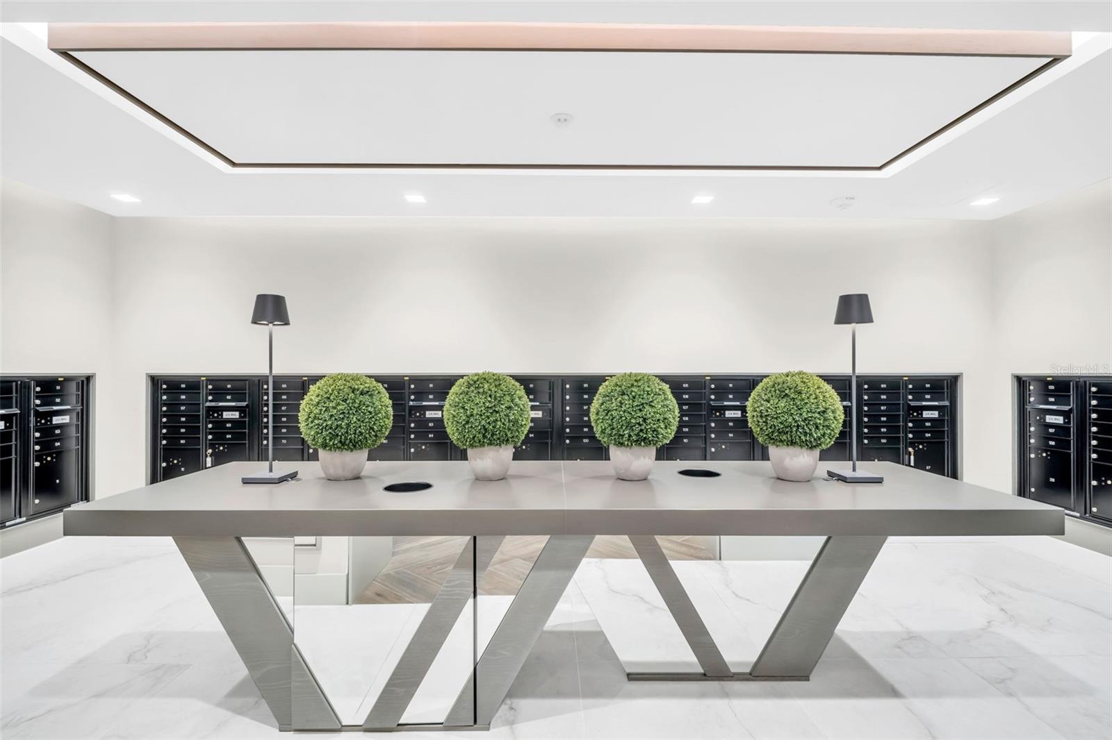 301 1ST ST S #1404, ST PETERSBURG, FL, 33701