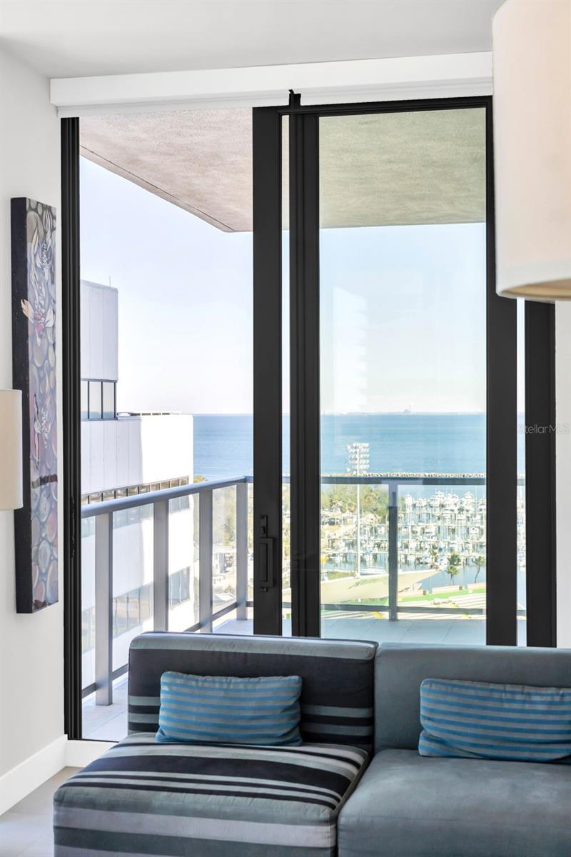 301 1ST ST S #1404, ST PETERSBURG, FL, 33701