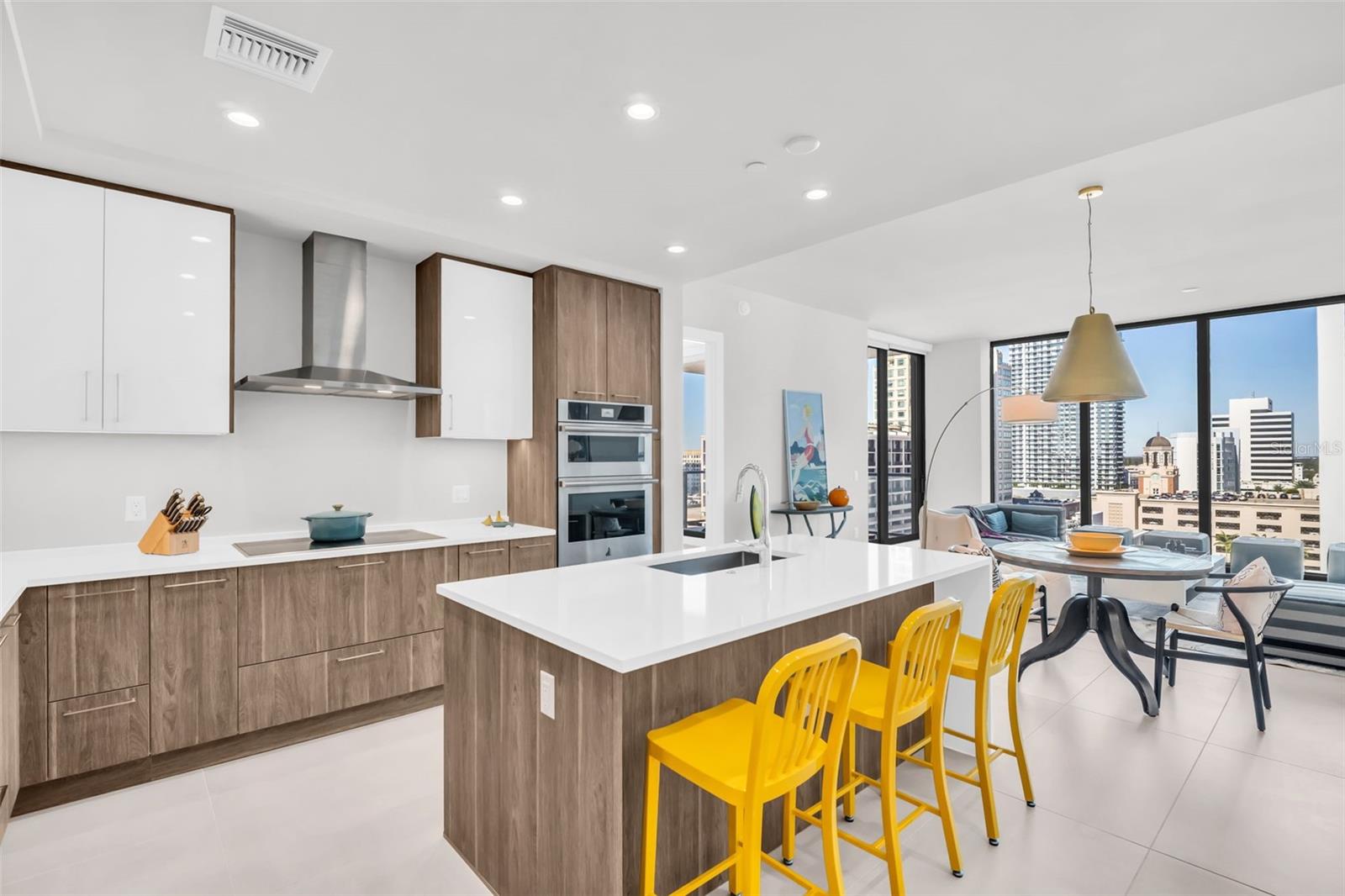 301 1ST ST S #1404, ST PETERSBURG, FL, 33701