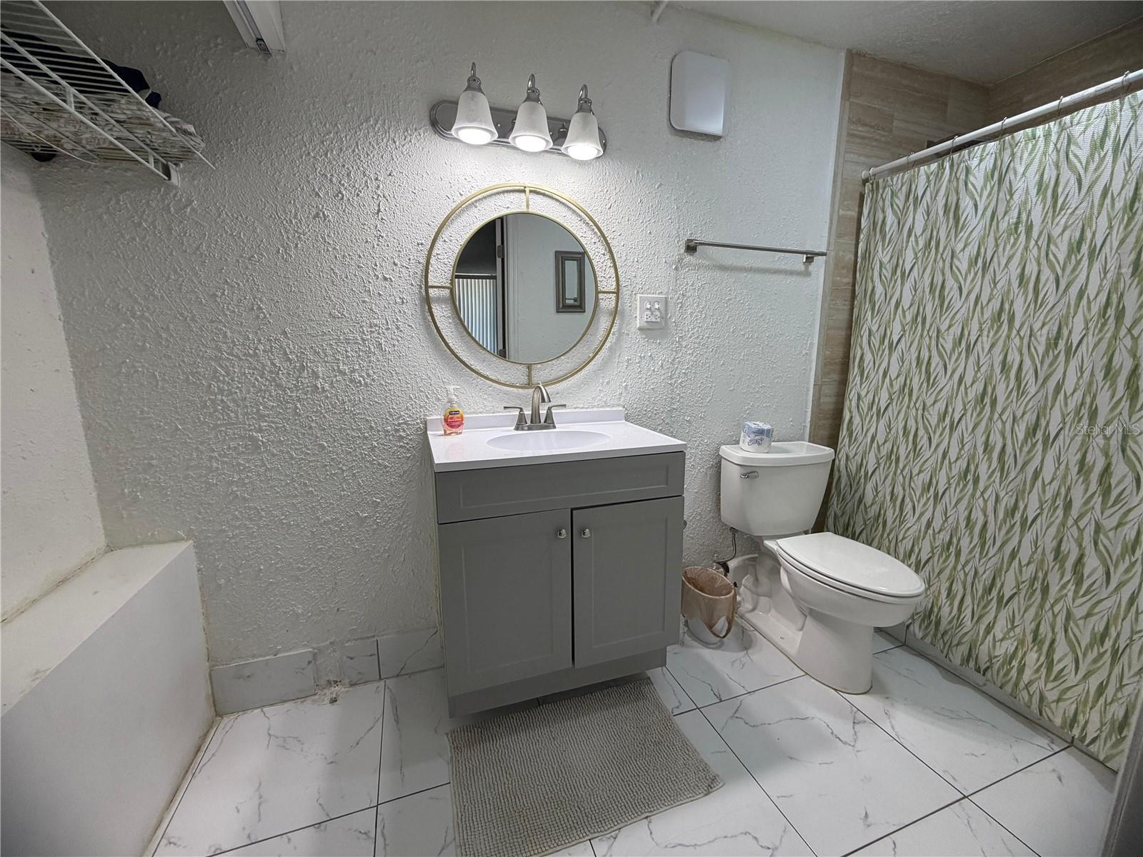 O6378956 Property Photo