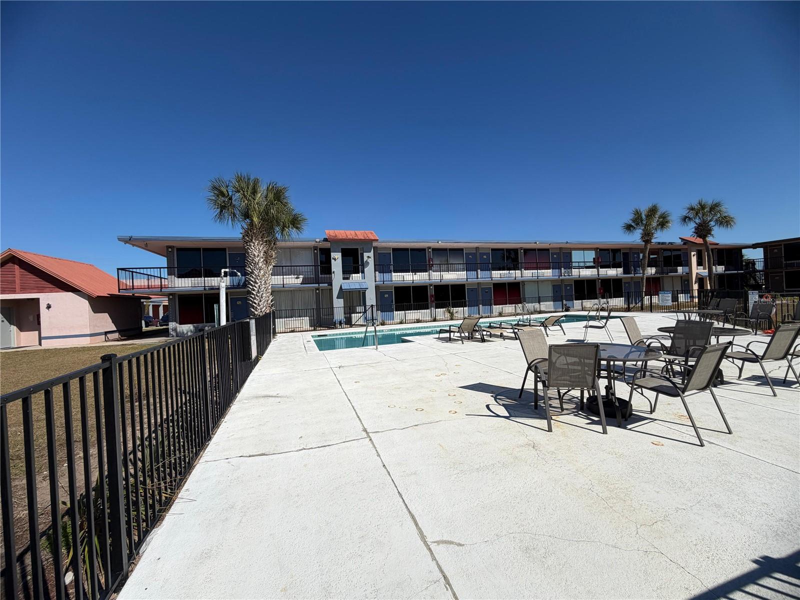 O6378956 Property Photo