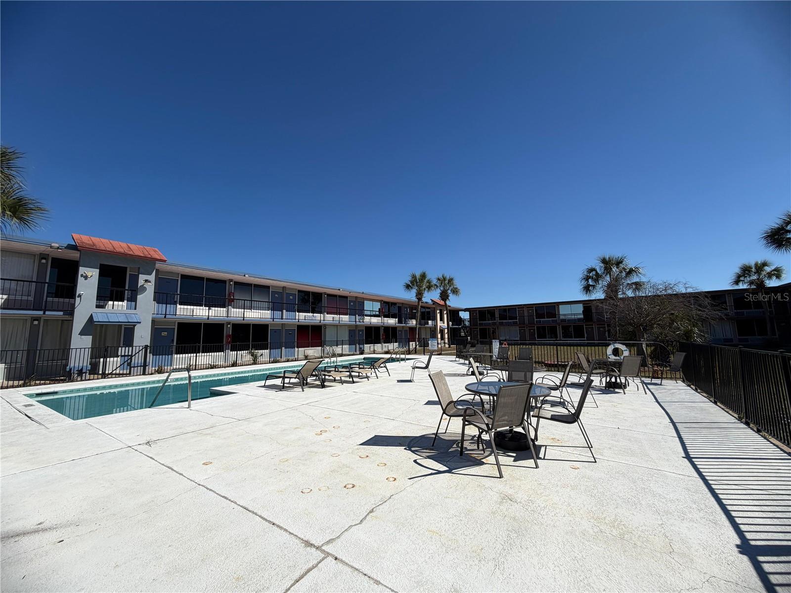 O6378956 Property Photo