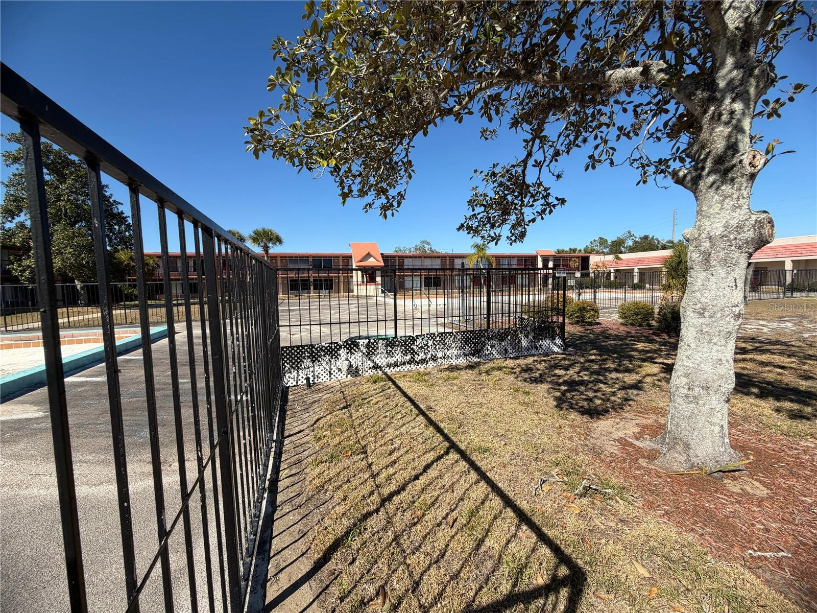 O6378956 Property Photo