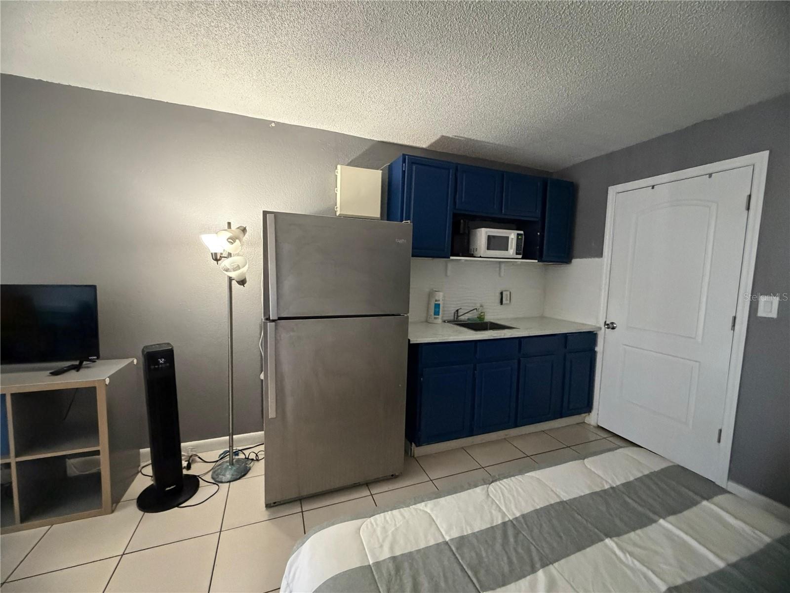 O6378956 Property Photo