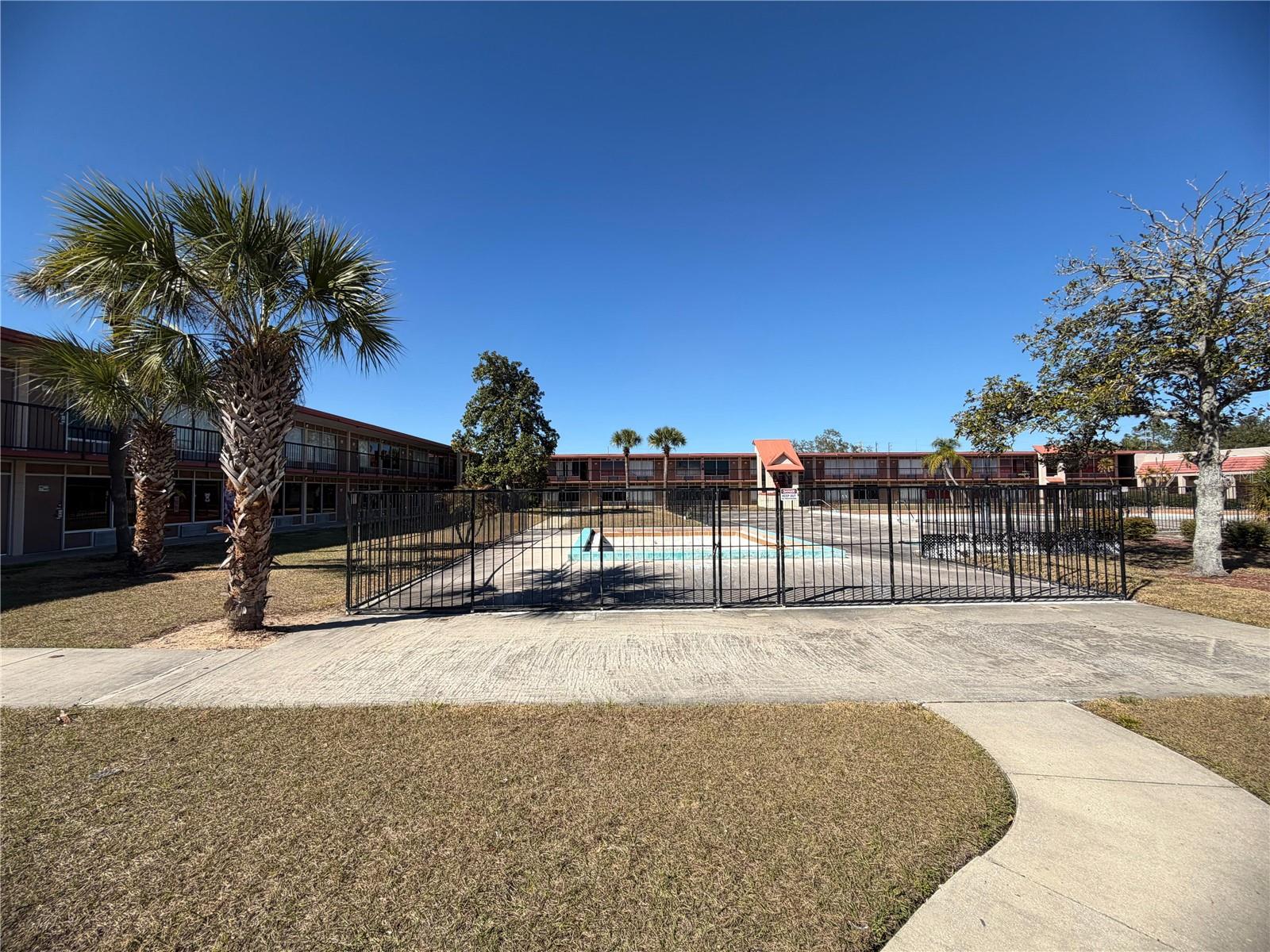 O6378956 Property Photo