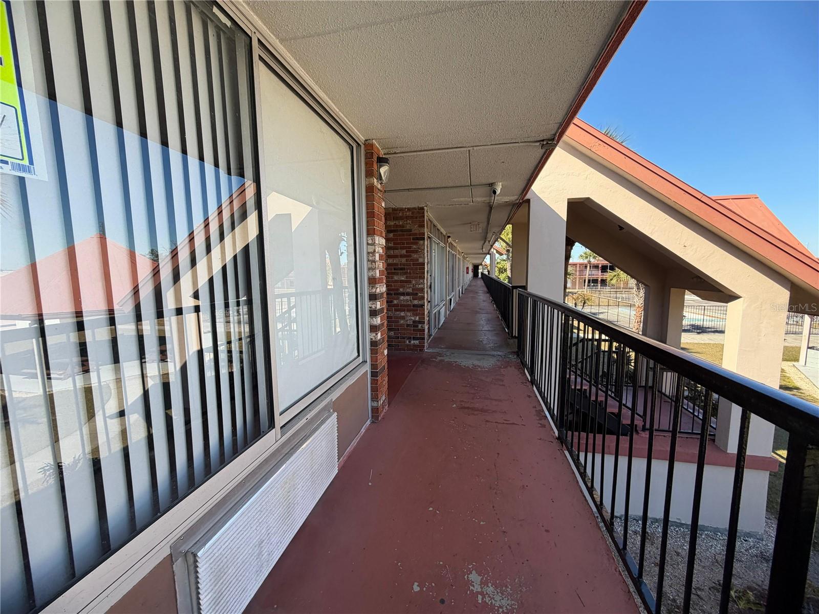 O6378956 Property Photo