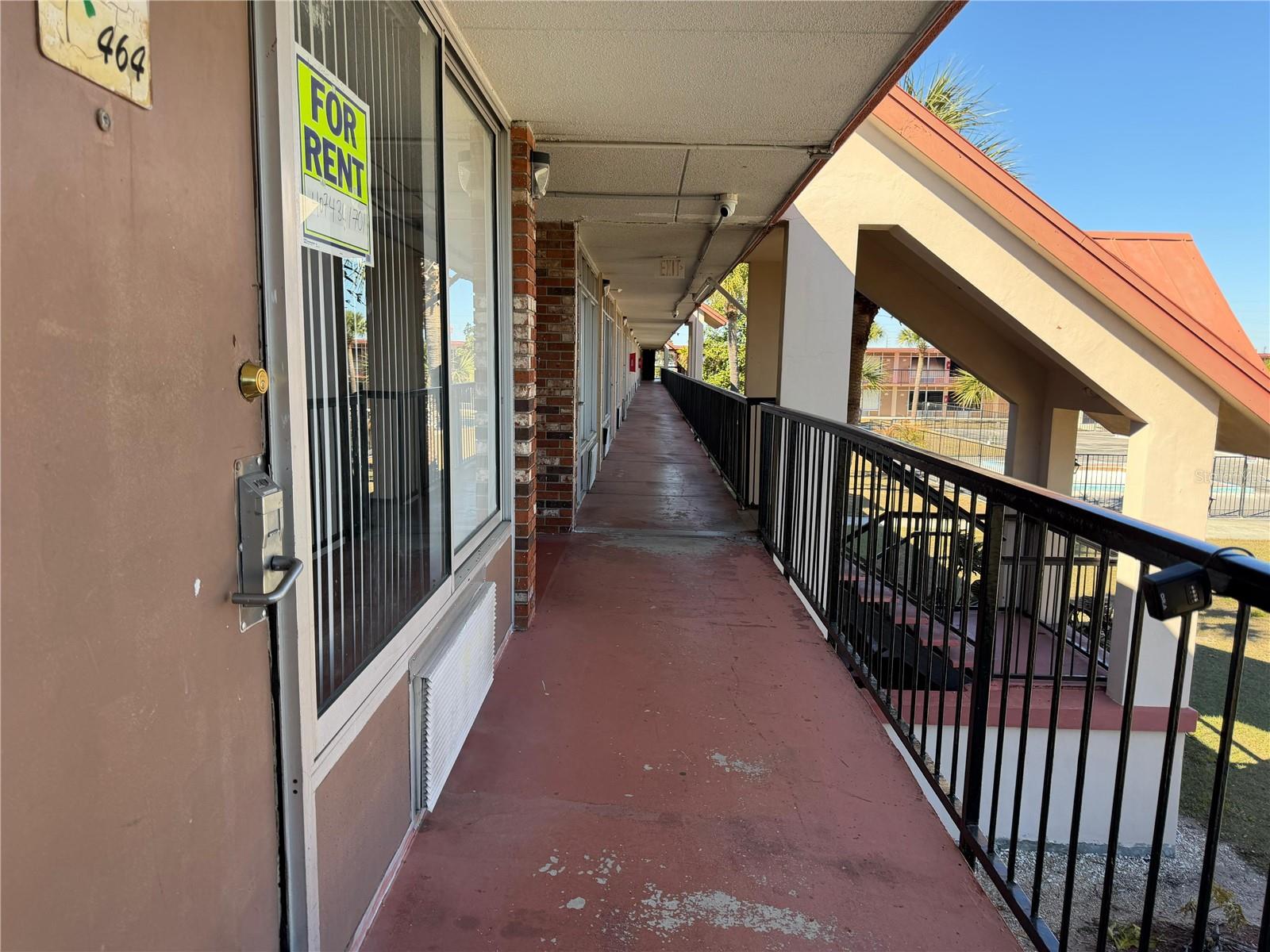 O6378956 Property Photo