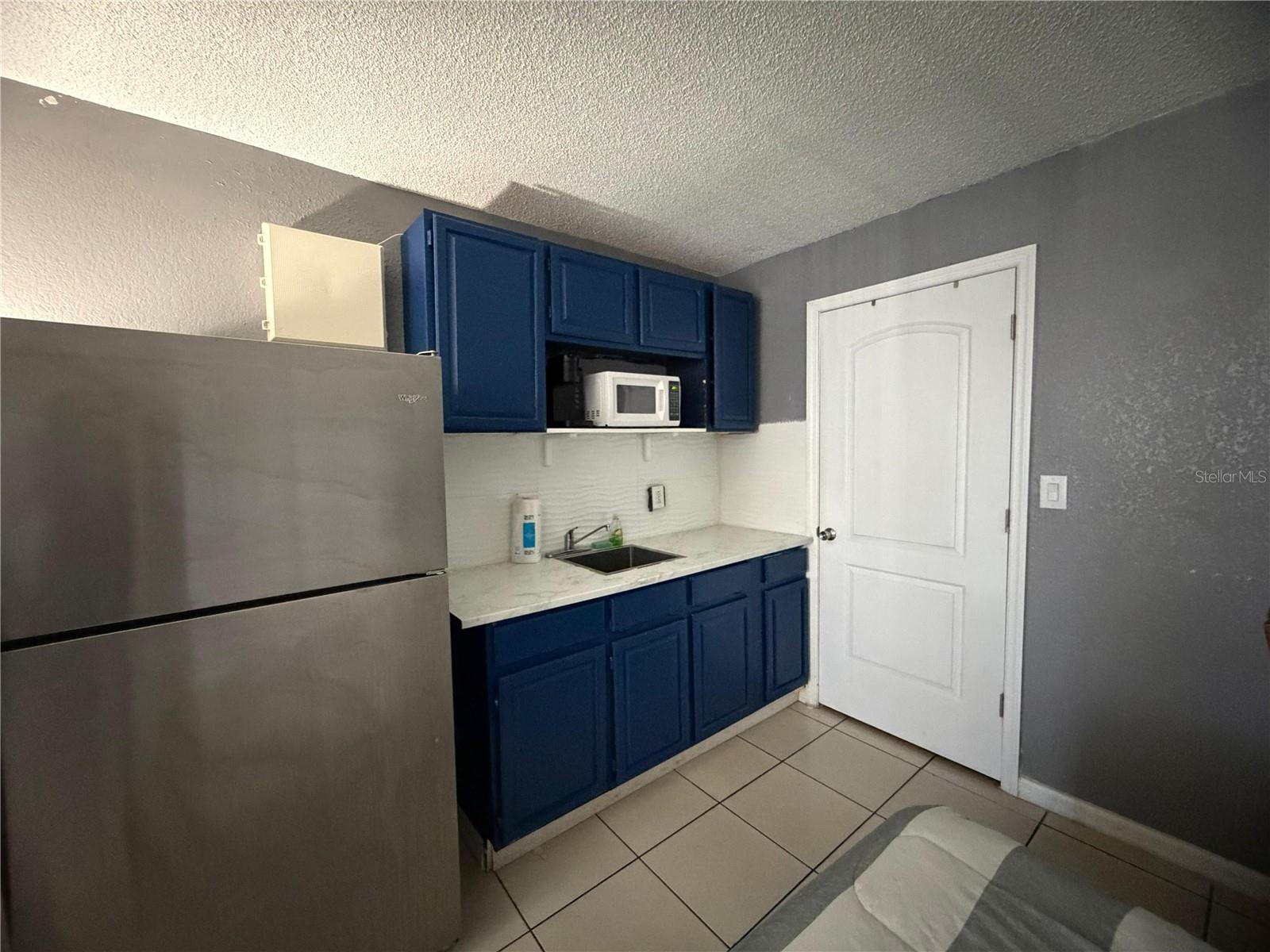 O6378956 Property Photo