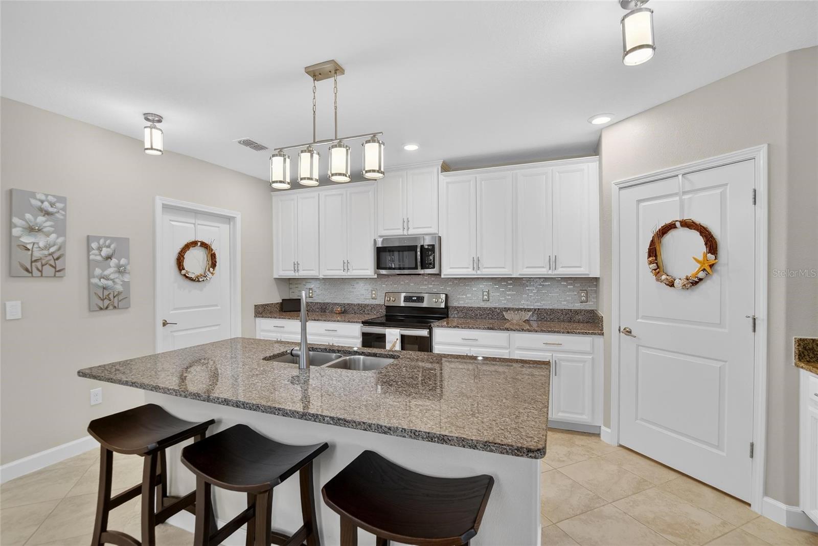 5328 STOIC VALE DR, WIMAUMA, FL, 33598