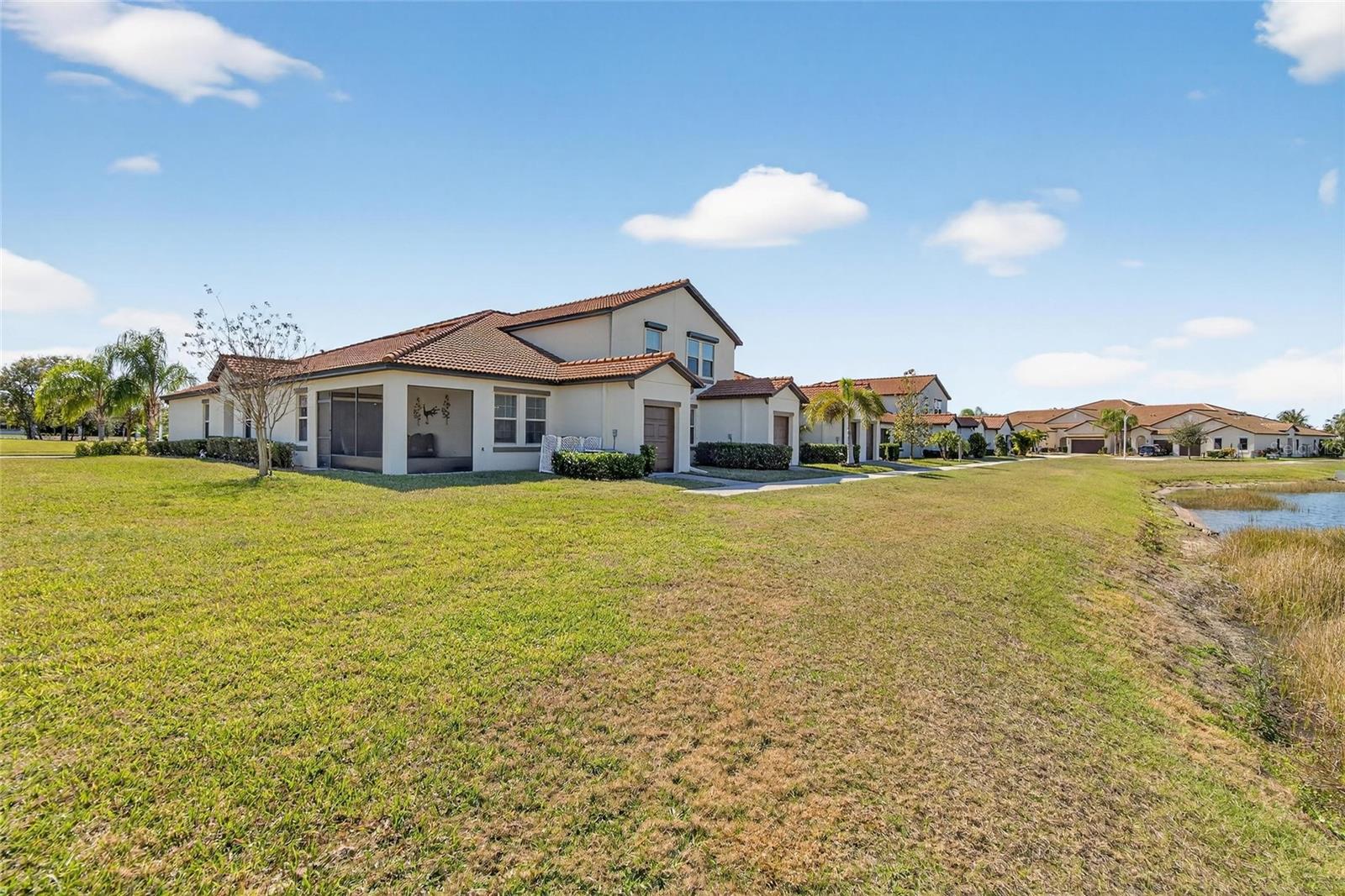 5328 STOIC VALE DR, WIMAUMA, FL, 33598