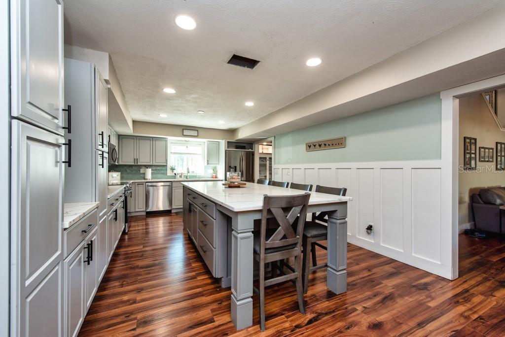 4110 MEADOW RUN LN, WESLEY CHAPEL, FL, 33543