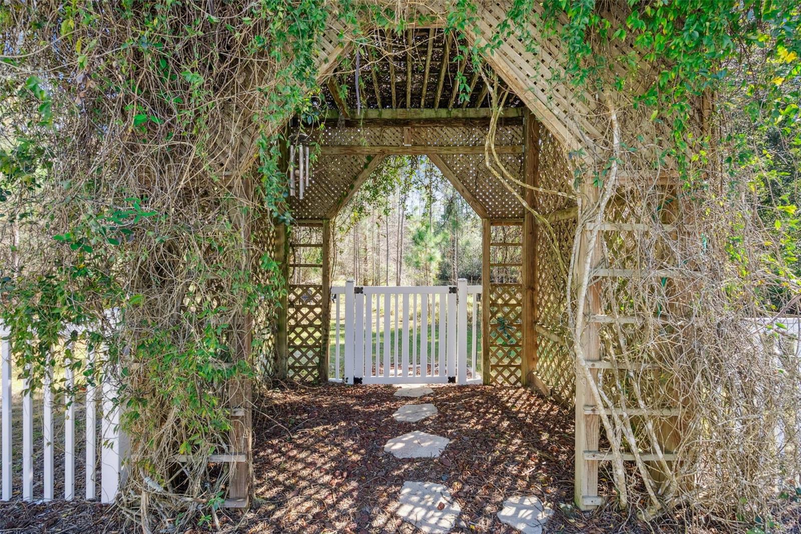 3441 HICKORY CREEK RD, DELTONA, FL, 32738