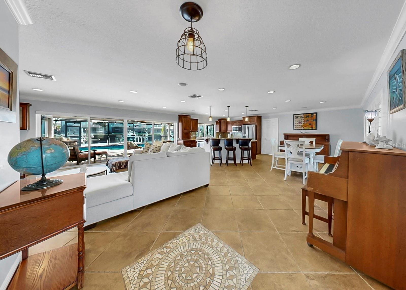 6317 COCOA LN, APOLLO BEACH, FL, 33572