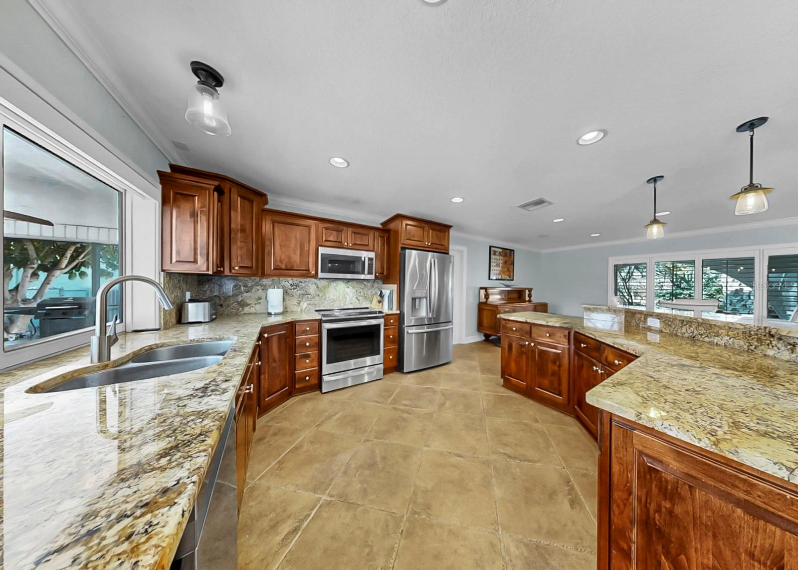 6317 COCOA LN, APOLLO BEACH, FL, 33572