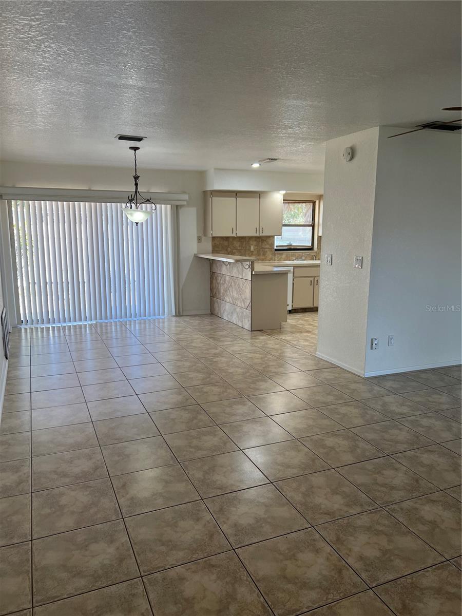 355 SPRING LAKE BLVD NW, PORT CHARLOTTE, FL, 33952