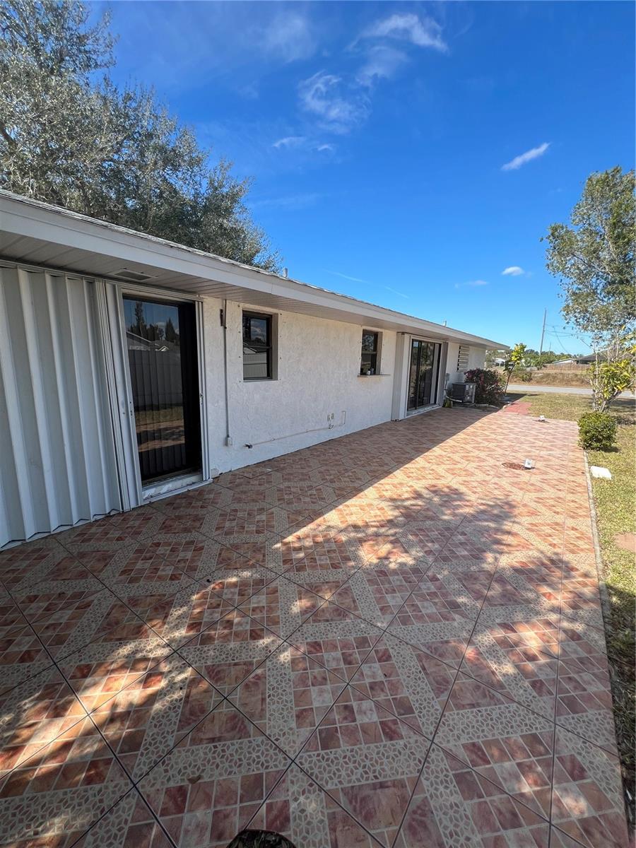 355 SPRING LAKE BLVD NW, PORT CHARLOTTE, FL, 33952