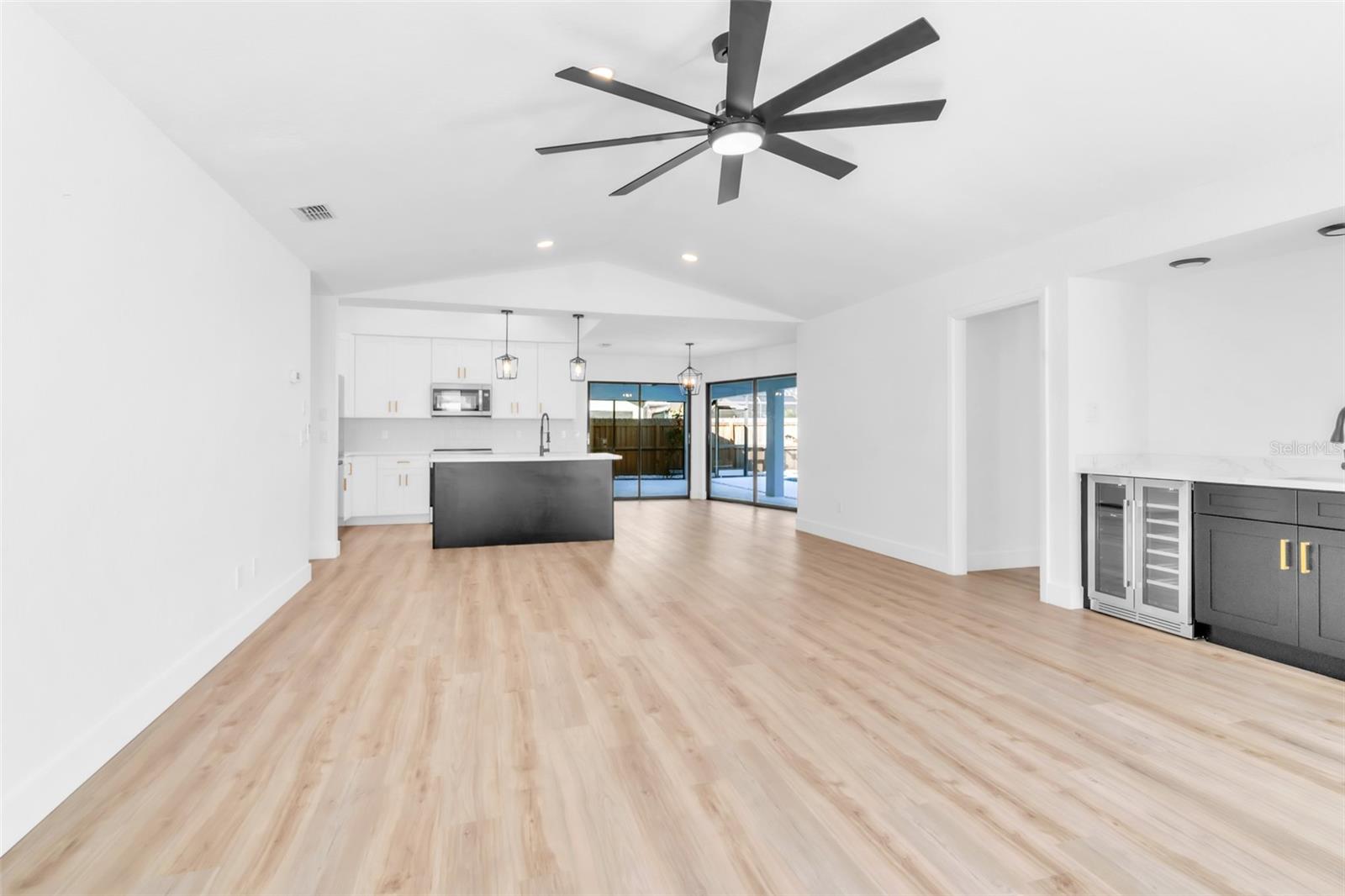 1110 WOODCREST AVE, SAFETY HARBOR, FL, 34695