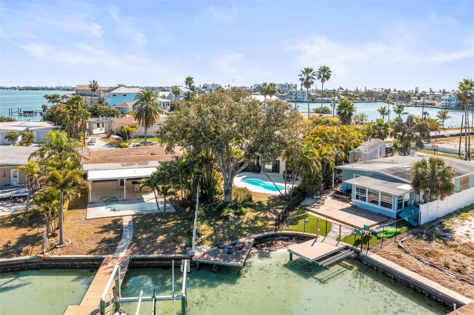 402 161ST AVE, REDINGTON BEACH, FL, 33708