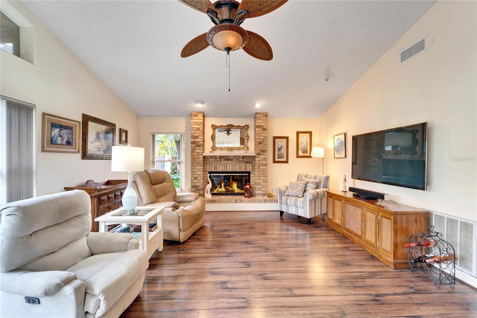 2913 ASTON AVE, PLANT CITY, FL, 33566