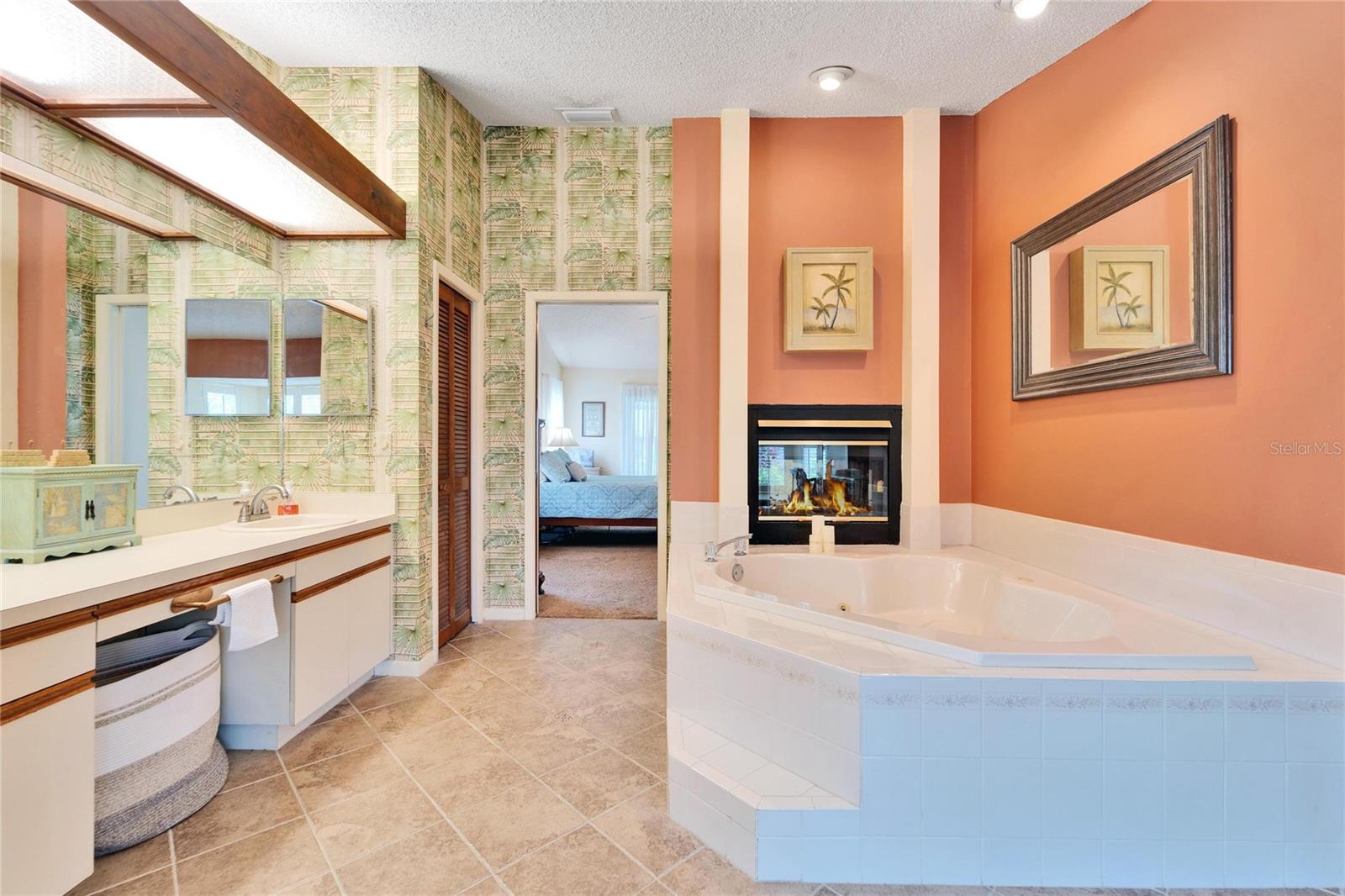 2913 ASTON AVE, PLANT CITY, FL, 33566